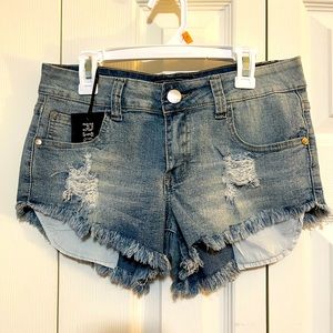 NWT, Rico Jean shorts, size small